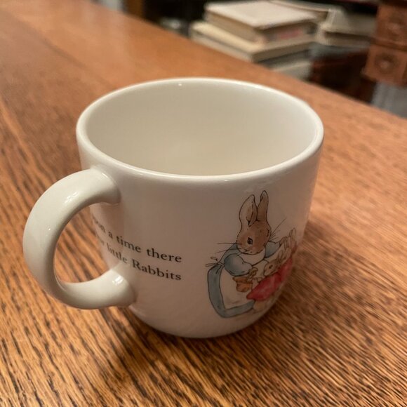 Vintage Wedgwood Peter Rabbit Two-Handled Bone China Coffee Cup Mug - Picture 6 of 7